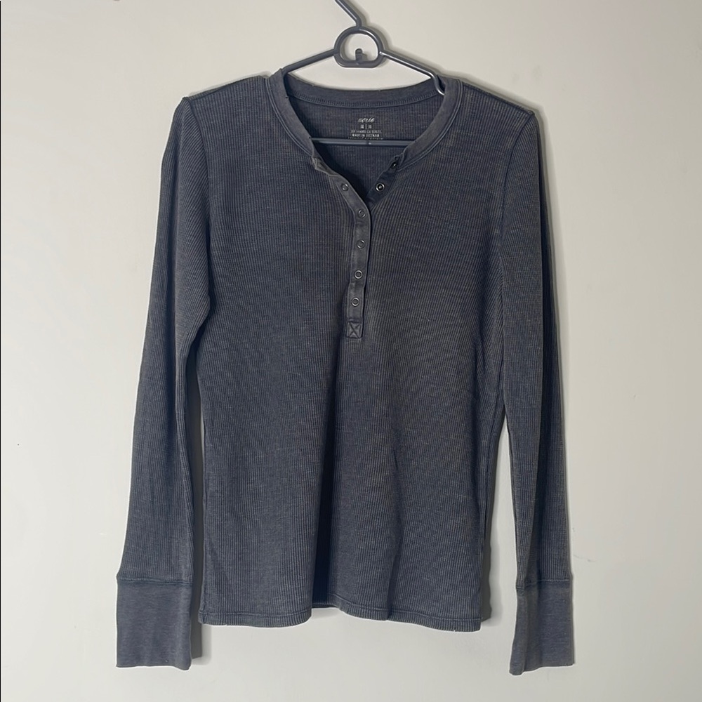 Aerie Gray Button Down Shirt